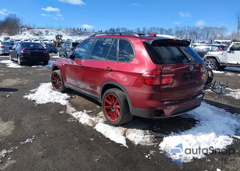 2012 BMW X5 xDrive35I/xDrive35I Premium/xDrive35I Sport Activity z USA, uszkodzony, nr VIN 5UXZV4C5XCL760445